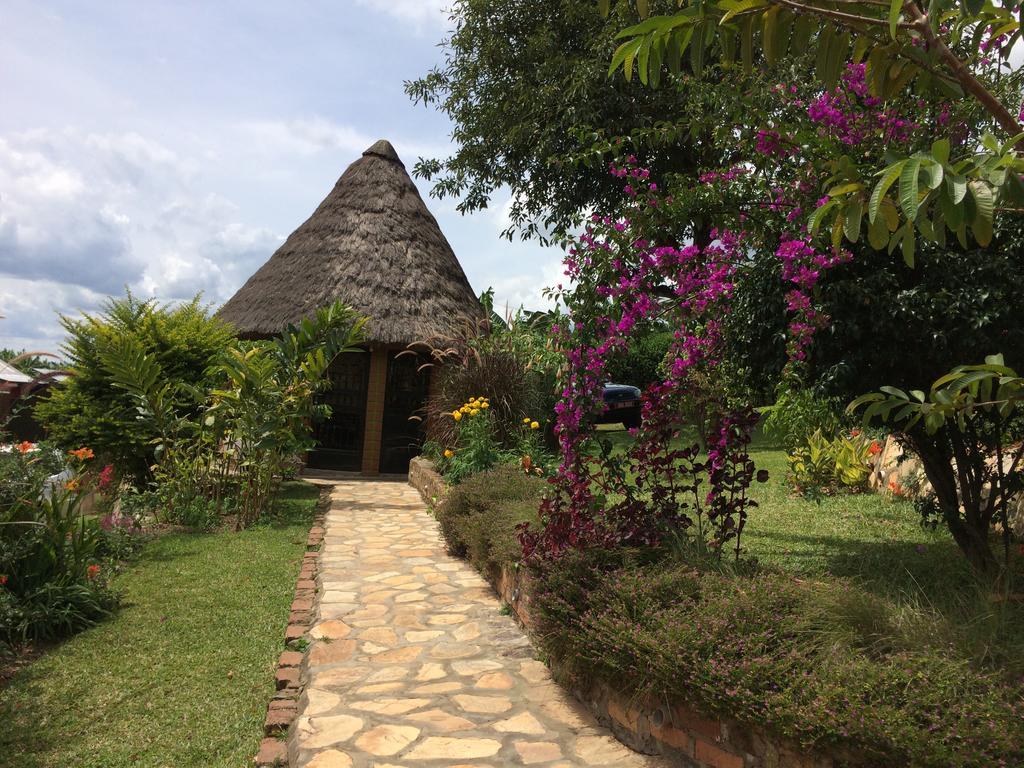 Nyore Hillside Retreat Mbarara Exterior foto